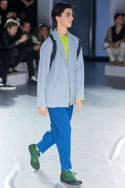 Look 6